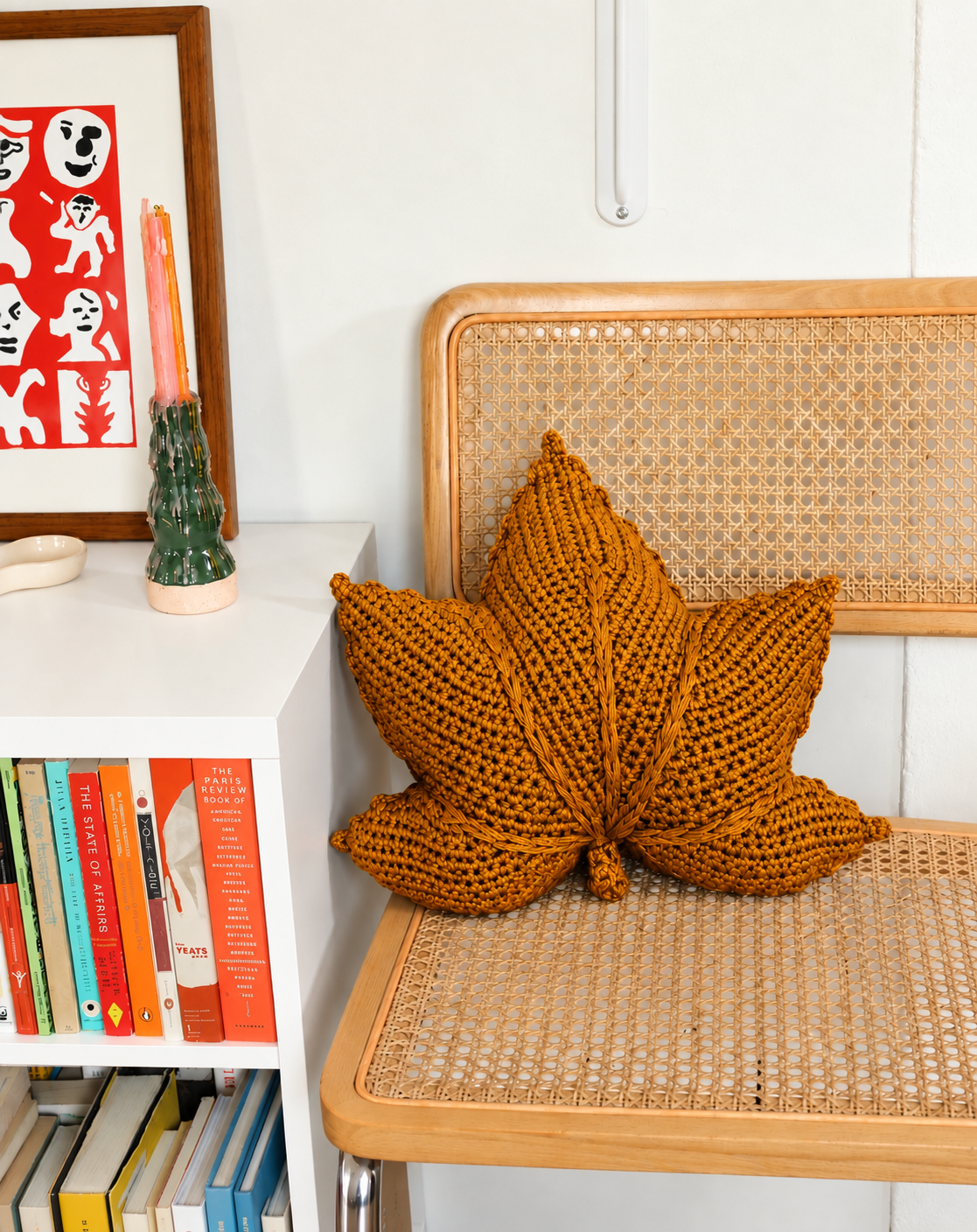 Amber Leaf Kroşe Kırlent